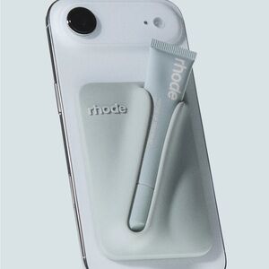 RHODE LIP HOLDER WITH MAGSAFE